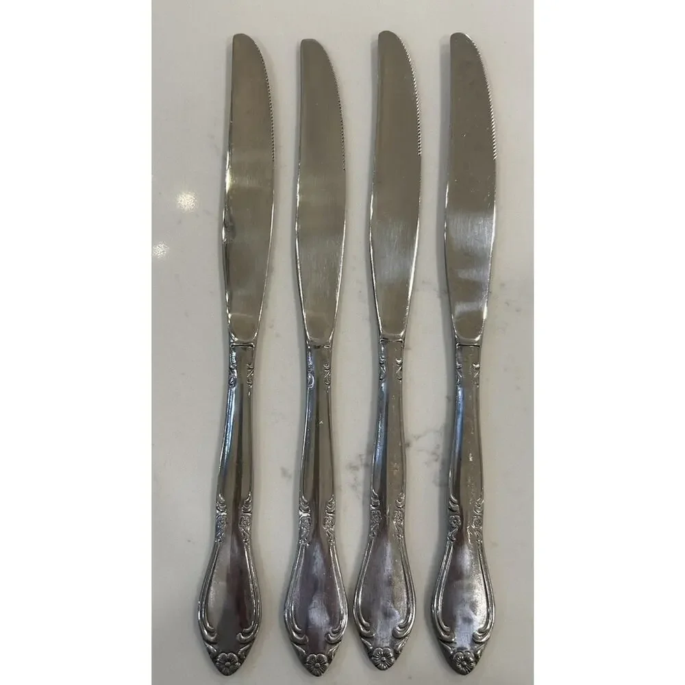 Vtg‎ Set of 4 Dinner Knives “T” Monogram Custom Made Floral Stainless Flatware